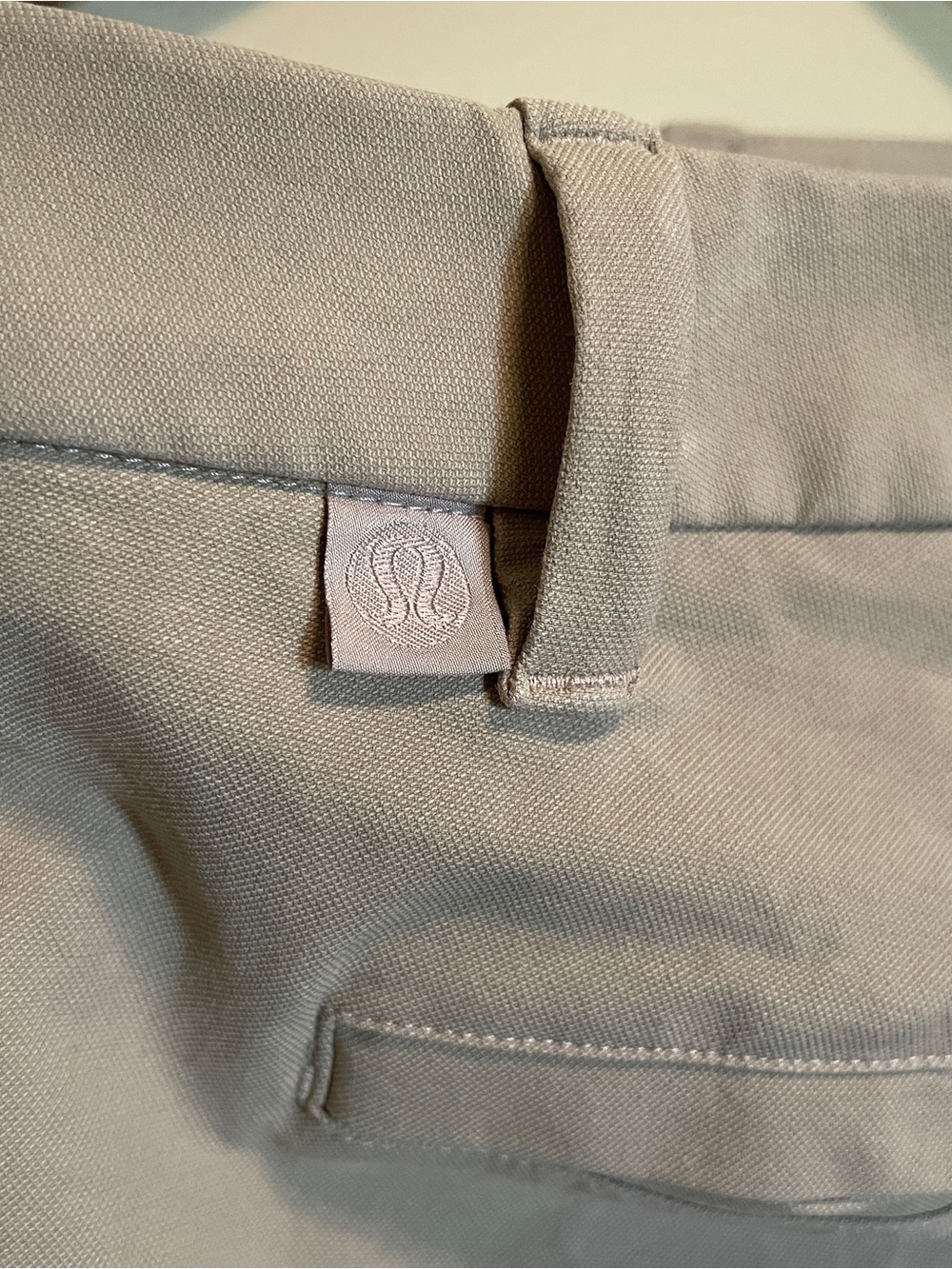 lululemon athletica Men's Chinos in Light Taupe ABC Classic-Fit Trouser